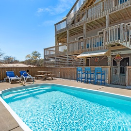 WH632: Sea Blue | Private Pool Area