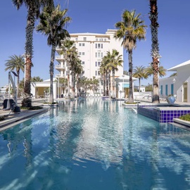 CARILLON POOL 2