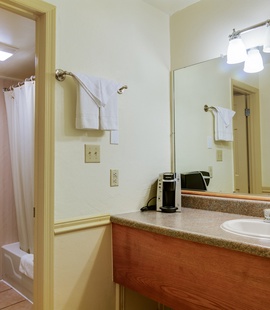 The Anchorage Inn | Two Double Beds