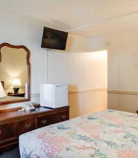 The Anchorage Inn | King Bed