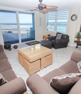 Spacious living room with incredible view