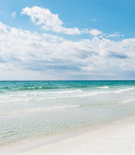 Quick Walk to this Beautiful Beach! 