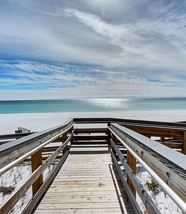 Short Walk to Crystal Beach from Absolute Beach