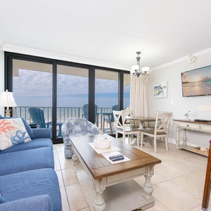 Island Winds East 604 Gulf Shores, Alabama, beach front, 1 bedroom condominium on the 6th floor