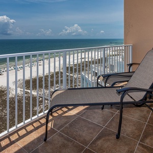 Lounge on your balcony overlooking the stunning gulf coastline and doze to the sound of waves and seagulls
