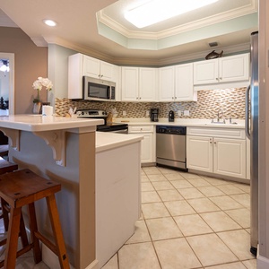 Wake up with morning coffee at the breakfast bar and get ready for a day of adventure