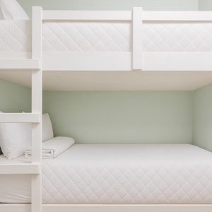 Bunk area for kids in the hallway, perfect for a fun and restful stay