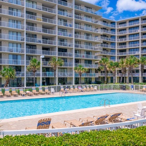 Seaside Beach & Racquet Club, 24522 Perdido Beach Blvd, Orange Beach, Alabama 36561, beach front condominium