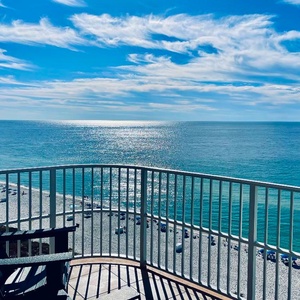 Breathe salty gulf air as you rest on the balcony and watch sunlight scatter over the water