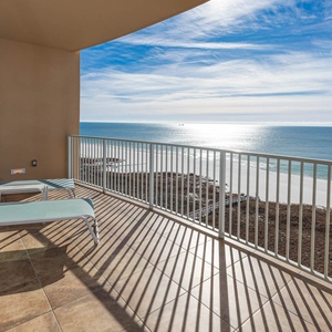 Lounge on your balcony overlooking the stunning gulf coastline and doze to the sound of waves and seagulls