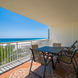 Admiral Quarters 402-3