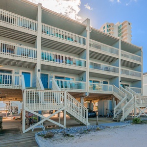 Summer House West Property-16