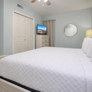 Enjoy restful nights in this king master suite with cozy bedding and drift off into a peaceful slumber