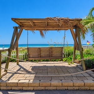 Take a moment to bask in your surroundings on this swing and discover the tranquility of Royal Palms in Gulf Shores
