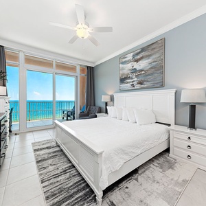 Unwind on the plush king bed in the master suite and watch the gulf water glint from the balcony