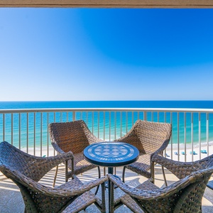 Royal Palms 1404-3