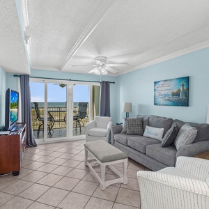 Castaways 1B, 327 East Beach Blvd., Gulf Shores, Alabama, beach front, 2 bedroom condominium