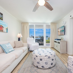 Backbay 207-12
