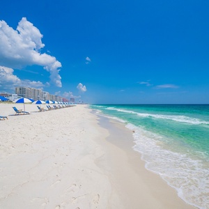 Discover your favorite beach vacation spot at Seaside Beach & Racquet Club in Orange Beach on your next retreat