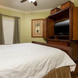 Unwind after a day of adventure and stream your favorite shows in the master suite