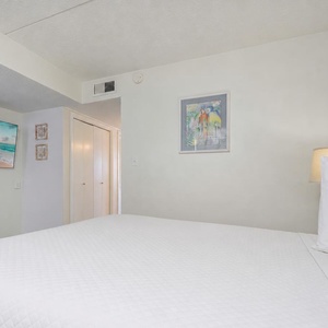 Unwind after a day at the beach in this queen suite while streaming your favorite shows, and enjoy a peaceful rest