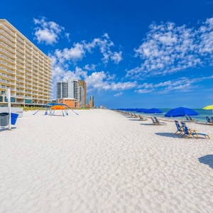 Crystal Shores West Amenities-06