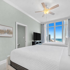 Stretch out on the queen beds, flip on the TV, and enjoy the gulf-lined shore through the tall bedroom windows