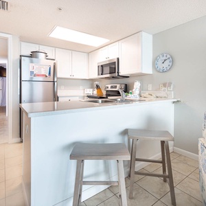 Phoenix All Suites West Hotel 506, Gulf Shores, Alabama, beach front, 1 bedroom corner hotel suite on the 5th floor