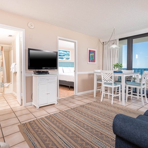 Island Winds East 203 Gulf Shores, Alabama, beach front, 2 bedroom condominium