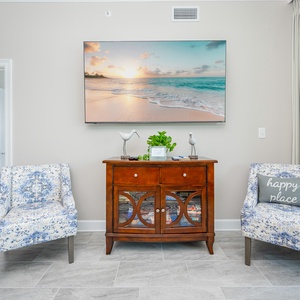 Unwind after a day at the beach with your favorite shows in this inviting living space