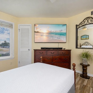 The twin beds in the guest suite invite restful sleep after days spent exploring the coast's lively shore sounds