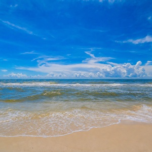 Perfect for relaxation and seaside adventures, the Lighthouse in Gulf Shores can be your next vacation getaway