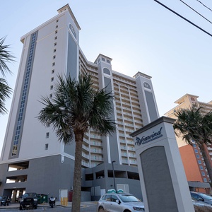 Experience a beachfront vacation at Seawind in Gulf Shores with a coastal vibe, inviting amenities, and on-site parking