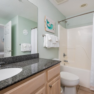 Crystal Tower 2004-21