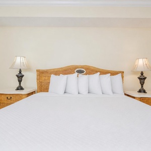 Drift into blissful slumber on the king in the master, surrounded by a serene atmosphere perfect for rejuvenation