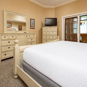Sink into restful nights on a plush king bed in the master, and wake up to stunning views from the balcony