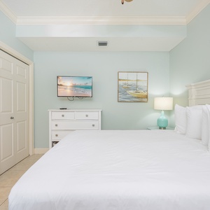 Unwind in this relaxing queen guest suite and drift off into a peaceful slumber