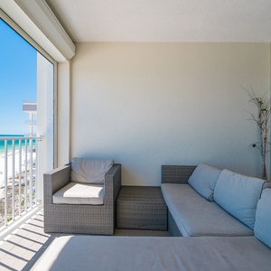 Pelican Pointe 1404-4
