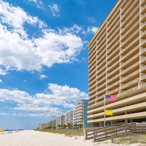 Crystal Shores West Amenities-07