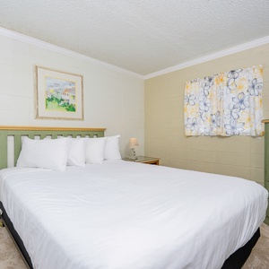 Gulf Village 204-13