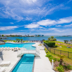 Backbay 207-9