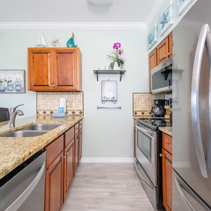Royal Palms 1404-16