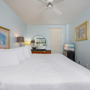 Pelican Pointe 1404-22