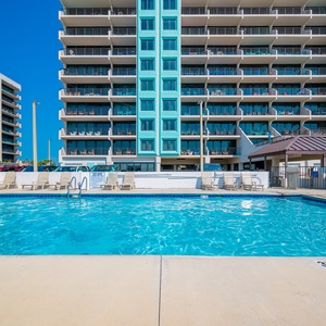Island Winds Pools-13