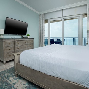 Unwind after a day at the beach, stream your favorite shows in the master, and wake up to seagulls and gentle waves