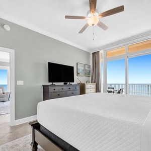 Unwind after a day at the beach and stream your favorite shows in the master and wake up to seagulls and gentle waves