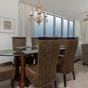 Colonnades-1201-8