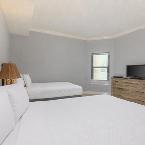 Unwind in this queen guest suite and stream your favorite shows or enjoy a good movie after a fun vacation day