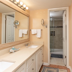 P7 7208 06   03 2019