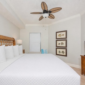 Unwind after a fun vacation day and stream your favorite shows in the king master suite